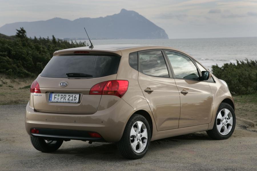  Kia Venga 2010 года  (фото 97 из 199)